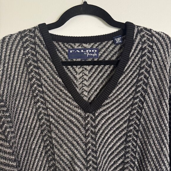 Vintage Men's Faldo by Pringle V-Neck Black and Gray Sweater Size XL - Picture 6 of 9